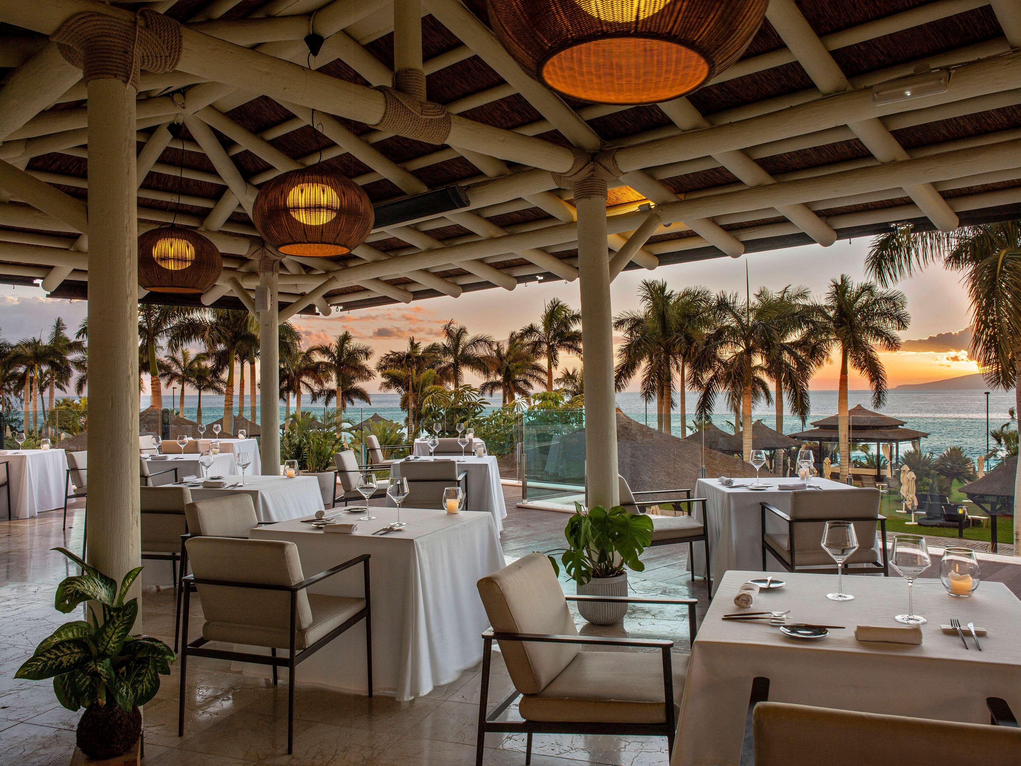 Gran Melia Palacio De Isora Resort & Spa Alcalá la Real Esterno foto Restaurant at the Four Seasons Resort