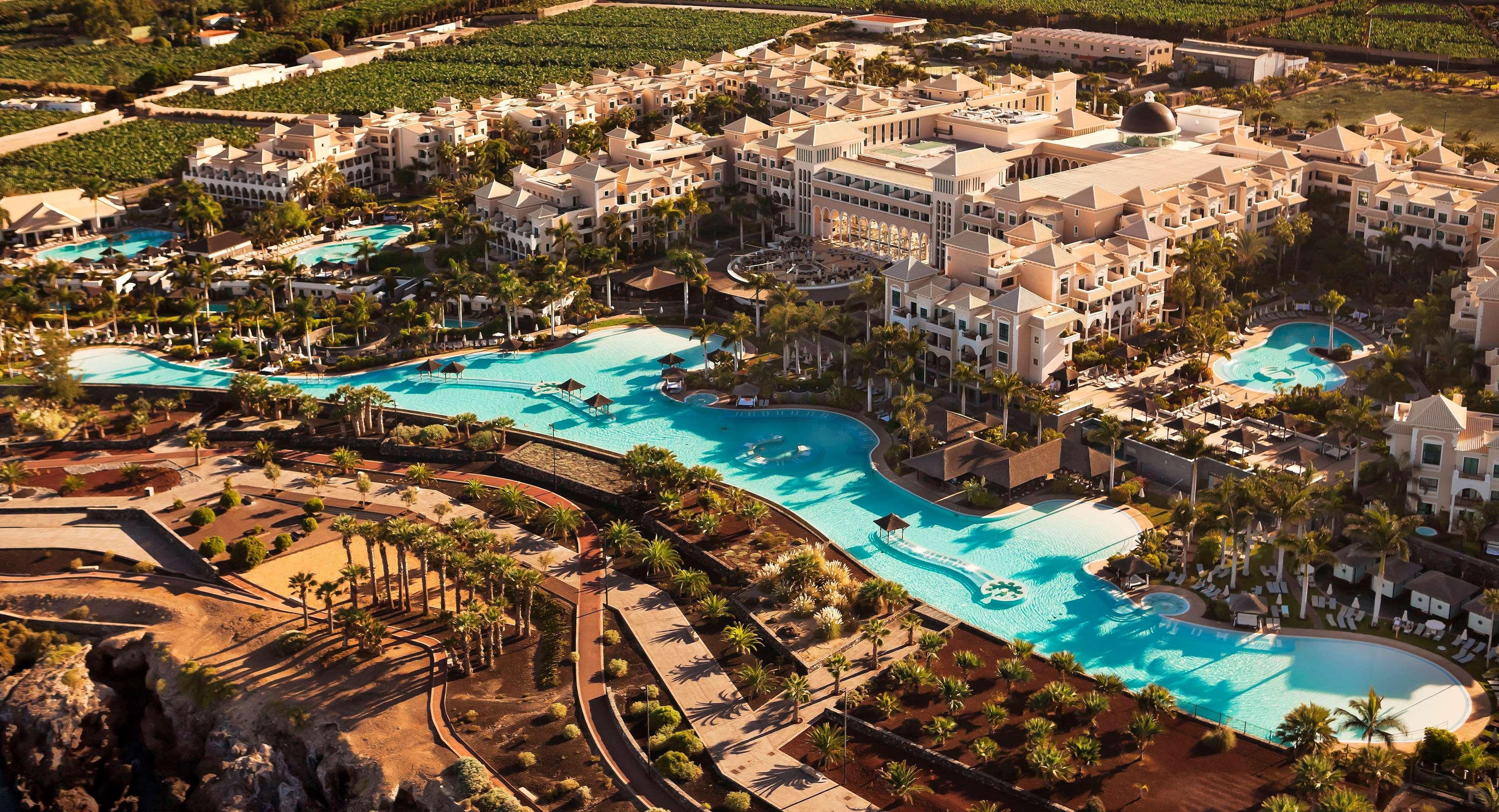 Gran Melia Palacio De Isora Resort & Spa Alcalá la Real Esterno foto The Atlantis Paradise Island resort