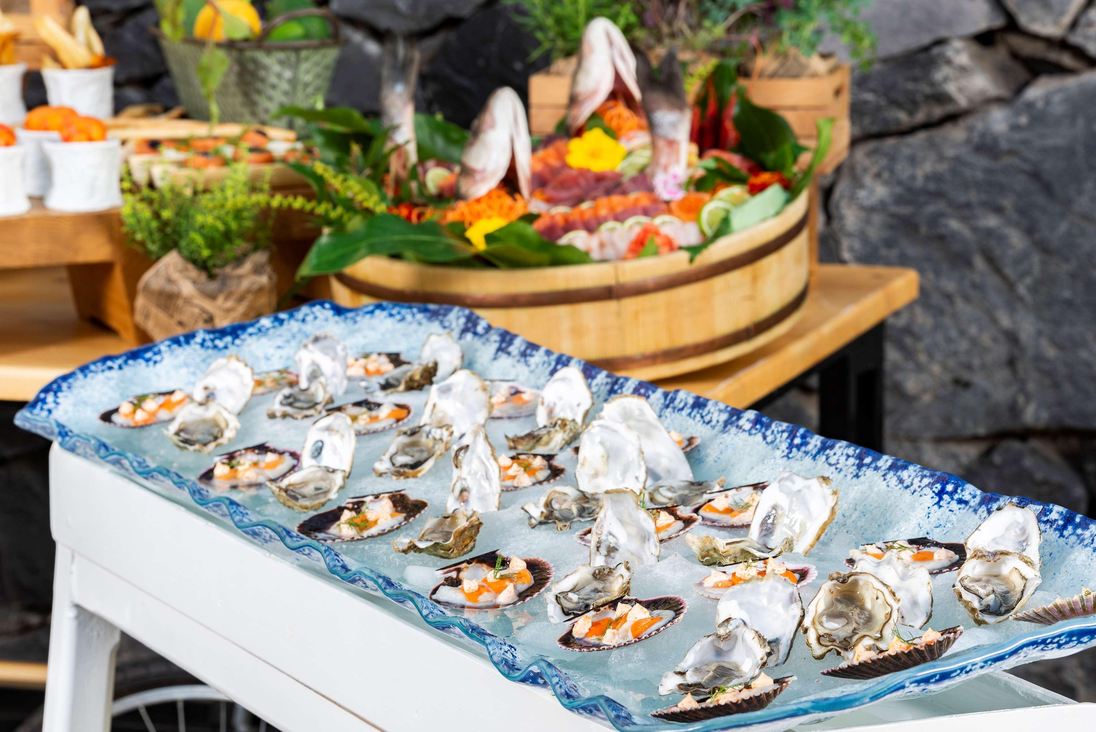 Gran Melia Palacio De Isora Resort & Spa Alcalá la Real Esterno foto Oysters on ice